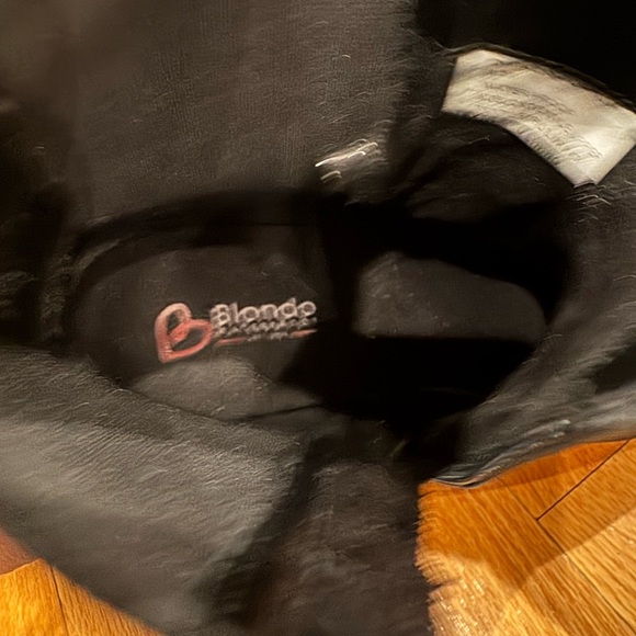 Blondo Black Dalia Waterproof Ankle Boots Silver Buckle Chunky Sole size 9.5 - Picture 8 of 9